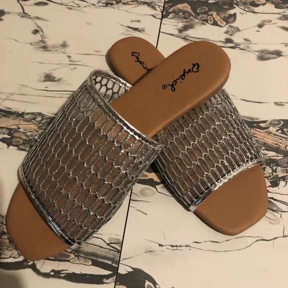 Qupid Silver Metallic Slides - Picture 2 of 3